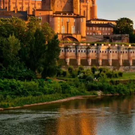Pres D Albi Et Des Vignobles Rivières